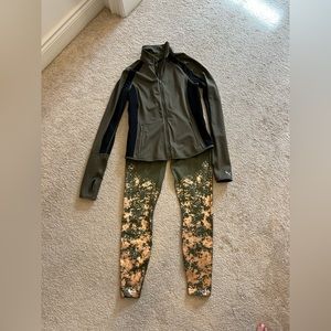 Ladies puma activewear zip up & leggings